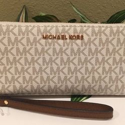 Brand New Michael Kors Large Continental Wallets (firm Price)