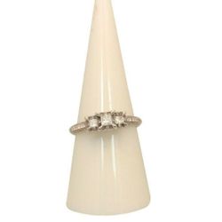 10k White Gold & Diamond Engagement Ring 0.45 TCW H-I I2-I3 3.0g #31596