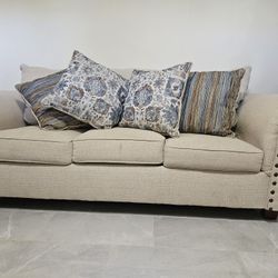 Sofa/couch