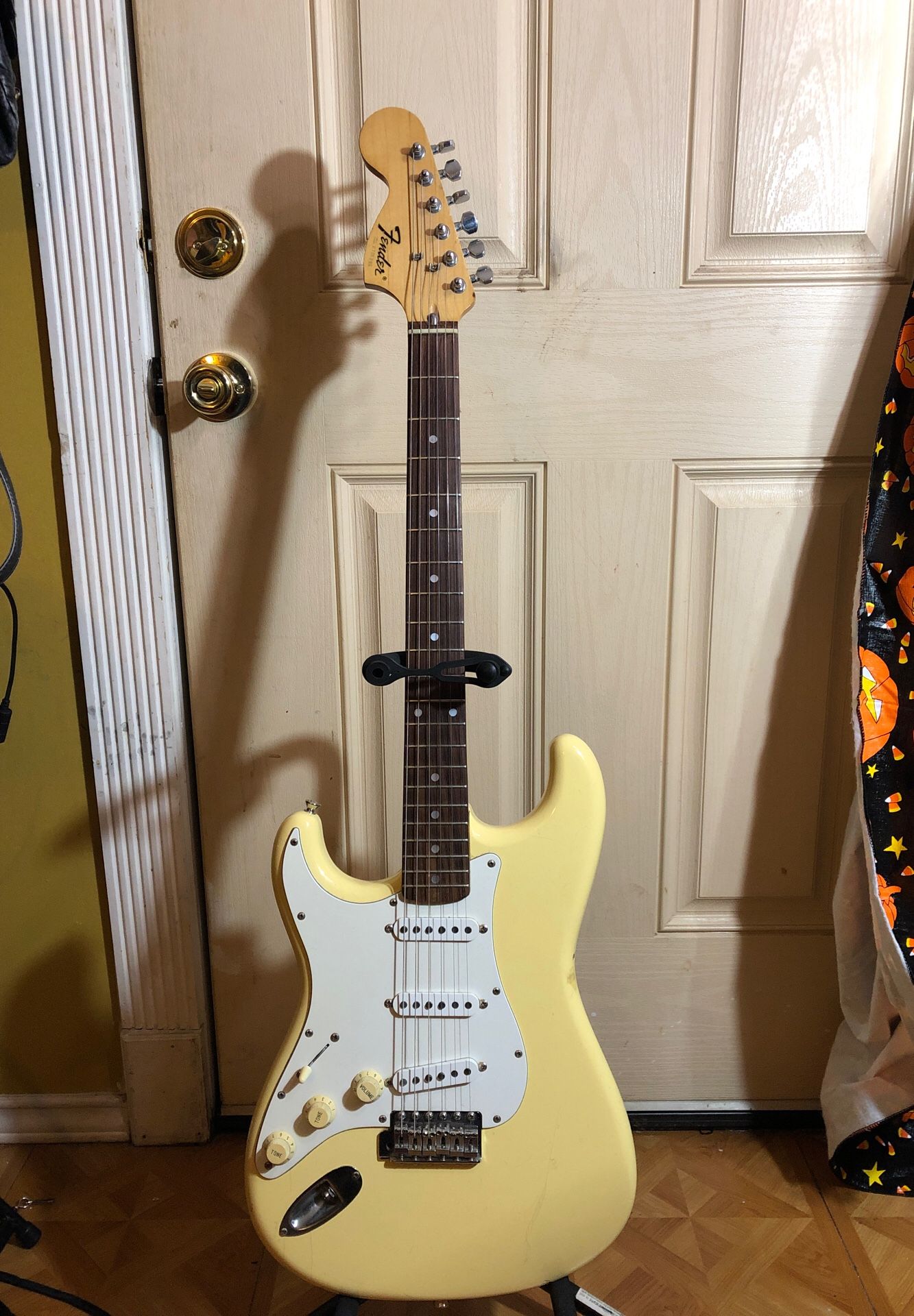 Vintage MIJ 1987 Fender Stratocaster