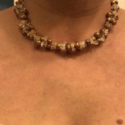 Citrine chips semiprecious stones and baroque pearls necklace 18’