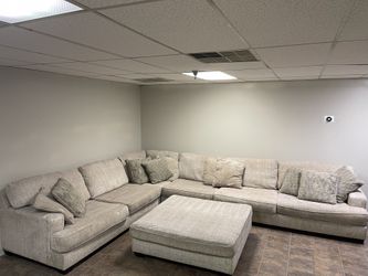 Ashley Rawcliffe Sectional Couch Sofa With Giant Ottoman *Delivery!!*