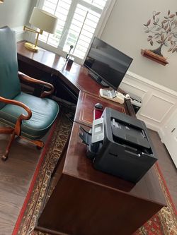 Desk & Chair