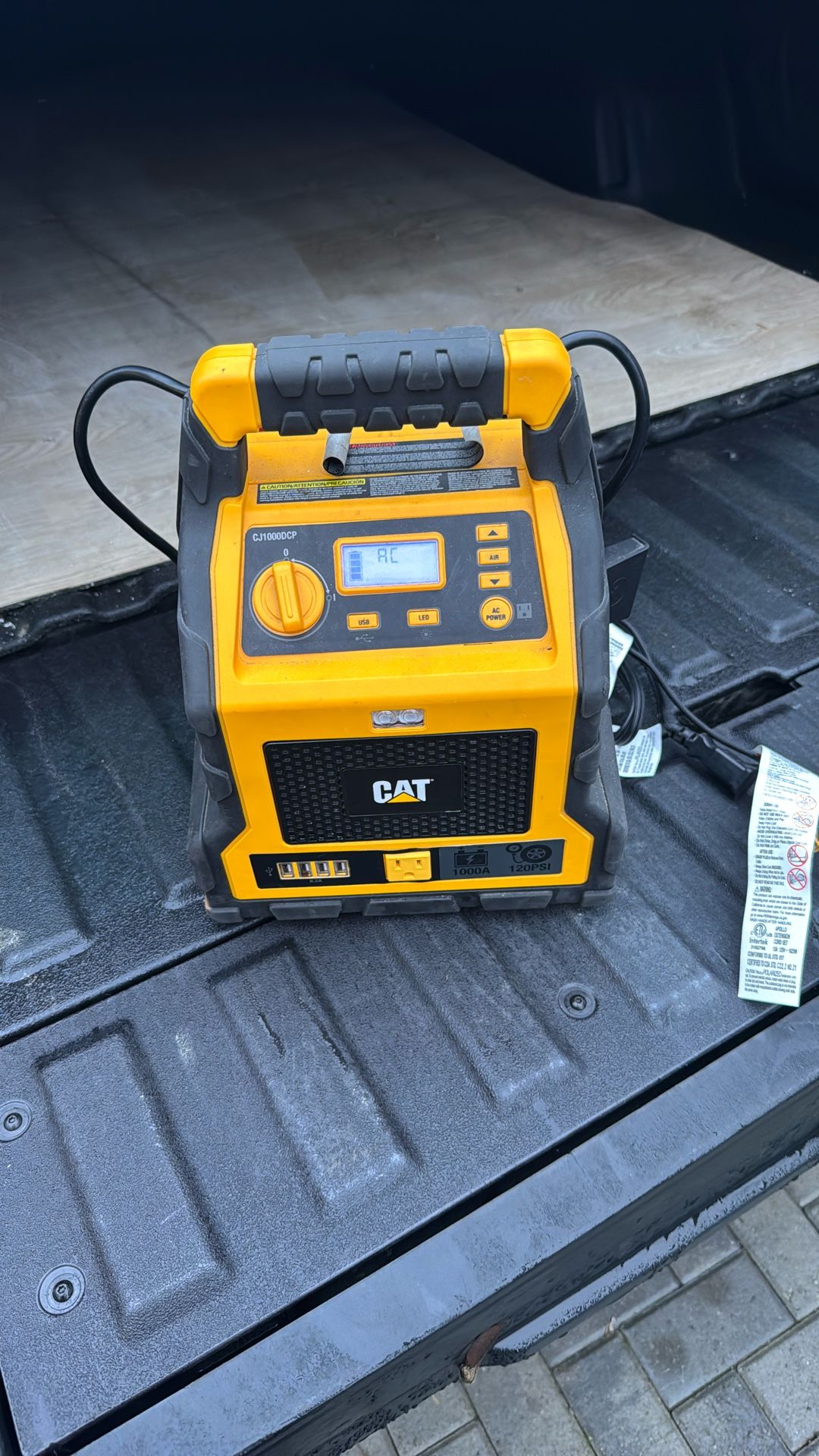 CAT Power Charger & Jump Starter