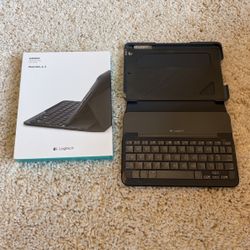 Logitech iPad Mini, 2, 3 Canvas Case Keyboard Like New 