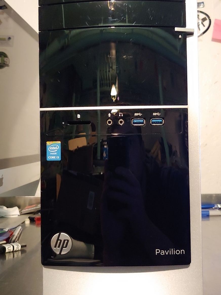 HP Pavilion 500 Windows 10 Computer