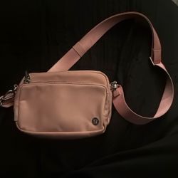 Lululemon Crossbody Bag 2L In A Pink Color 