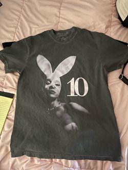 Ariana grande Dangerous woman 10 tshirt light gray wash