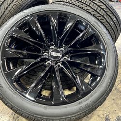 FREE DELIVERY (4) NEW OEM 24" Cadillac Escalade V WHEELS BRIDGESTONE 285/40/24 SENSORS TAHOE YUKON 100% TREAD
