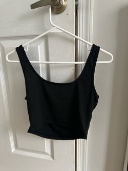 womens black crop top