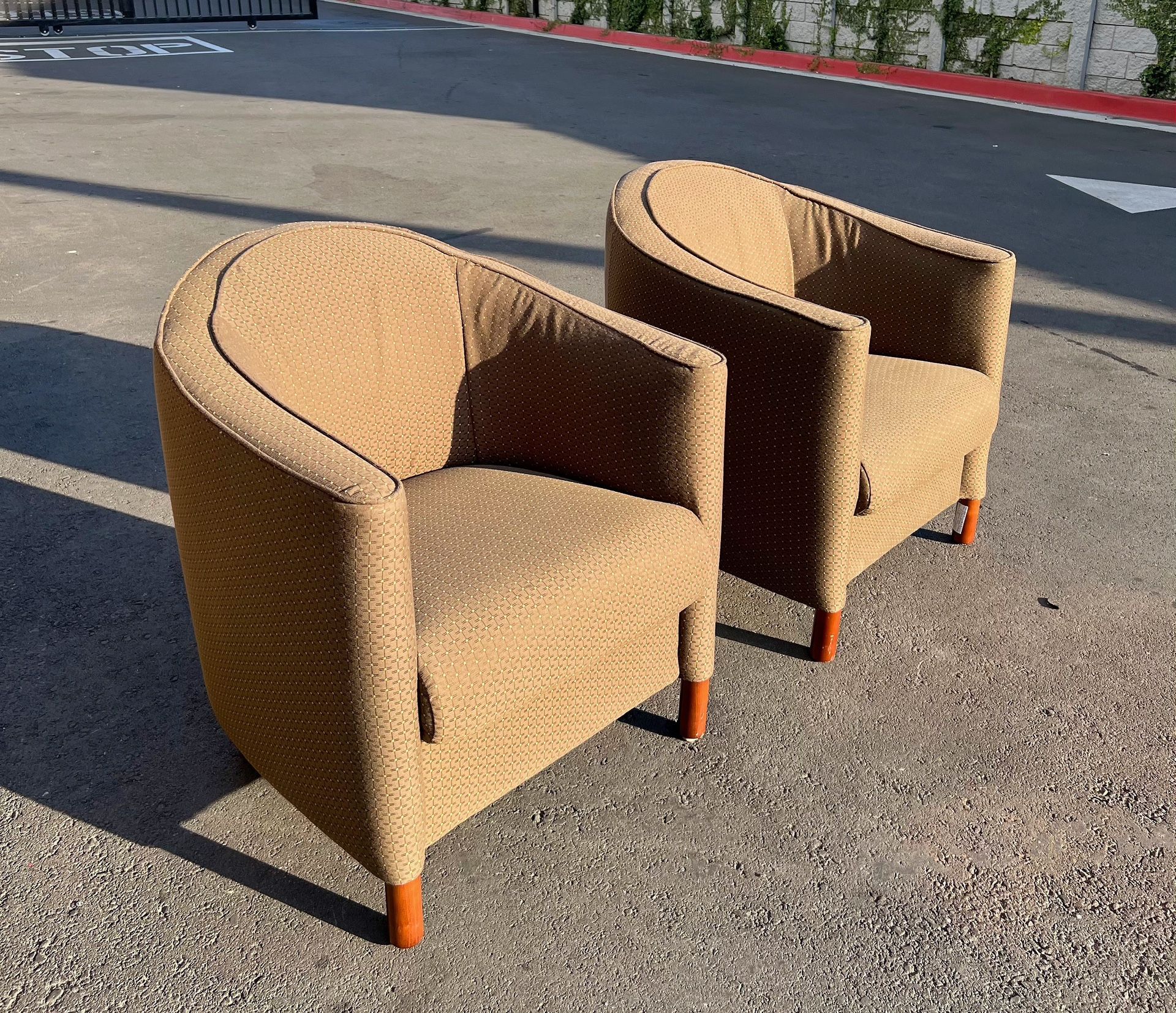 Coalesse Steelcase Set Of 2 Accent Lounge Barrel Club Armchairs 