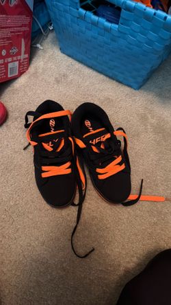 Heelys boys size 1