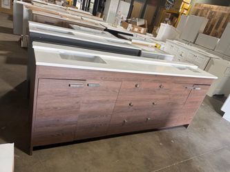 Double Sink Bathroom Vanity with White Quartz Top