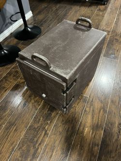 Cambro Food Transport
