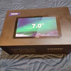 NEEWER F700 LCD
