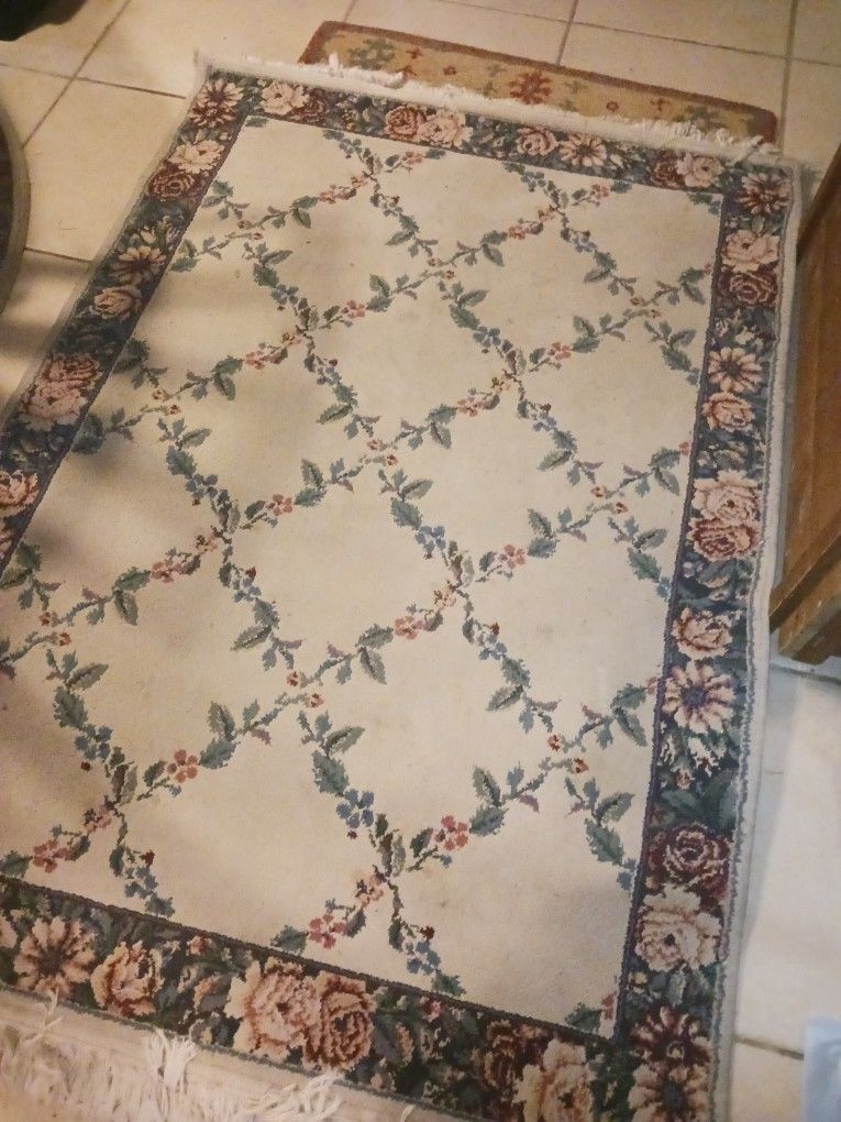 Gorgeous Thick Made Area Rug 5by4ft 24 Firm Look My Post Moving