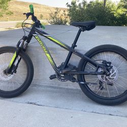 Specialized Hotrock Pro Kids Bike (20” Wheel Size)