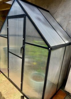 Green House  🪴 $100 lowered the price