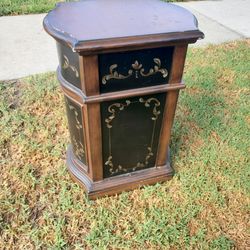 Small cabinet