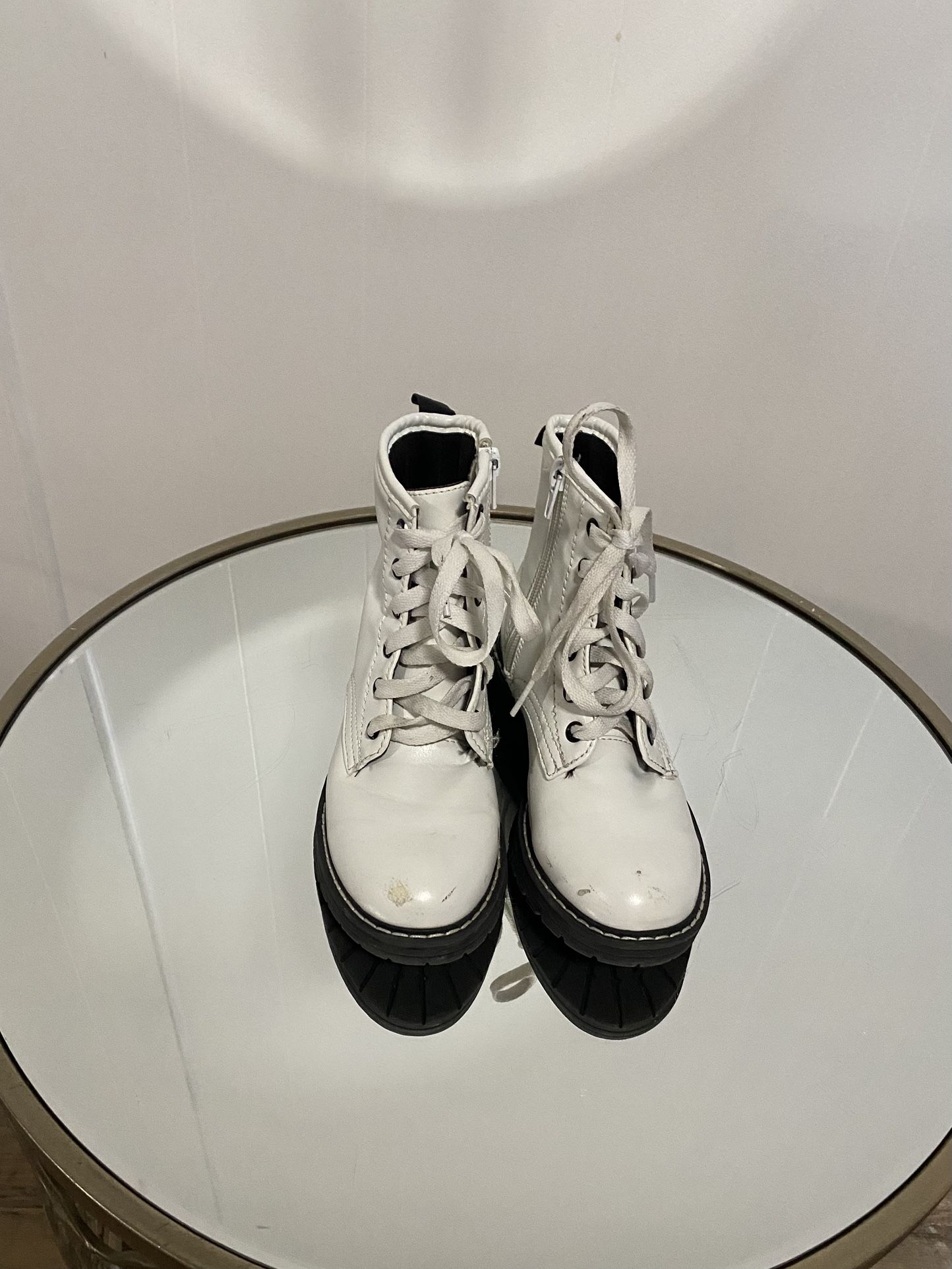 Steve Madden Girls Size 13 White Boots