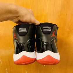 Jordan 11 Retro Breds’s Size 8 Men For Sale!!🔥📲✅