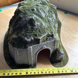 Woodland scenics HO scale train curve tunnel