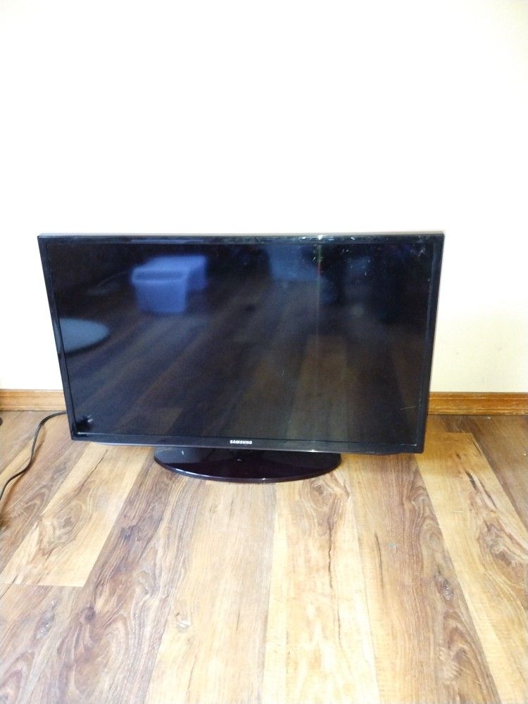 Samsung LED Smart TV UN32H5201AF