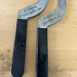 Kent-Moore USA J-39385-1 spanner wrenches