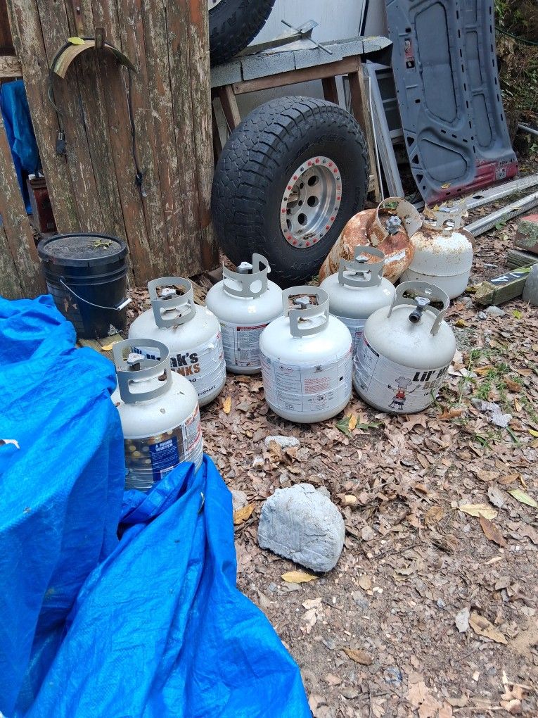 Empty Propaine Tanks