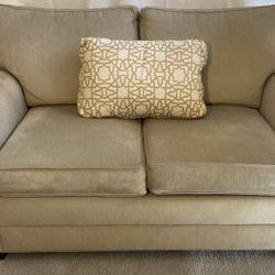 ETHAN ALLEN BENNETT LOVESEAT 