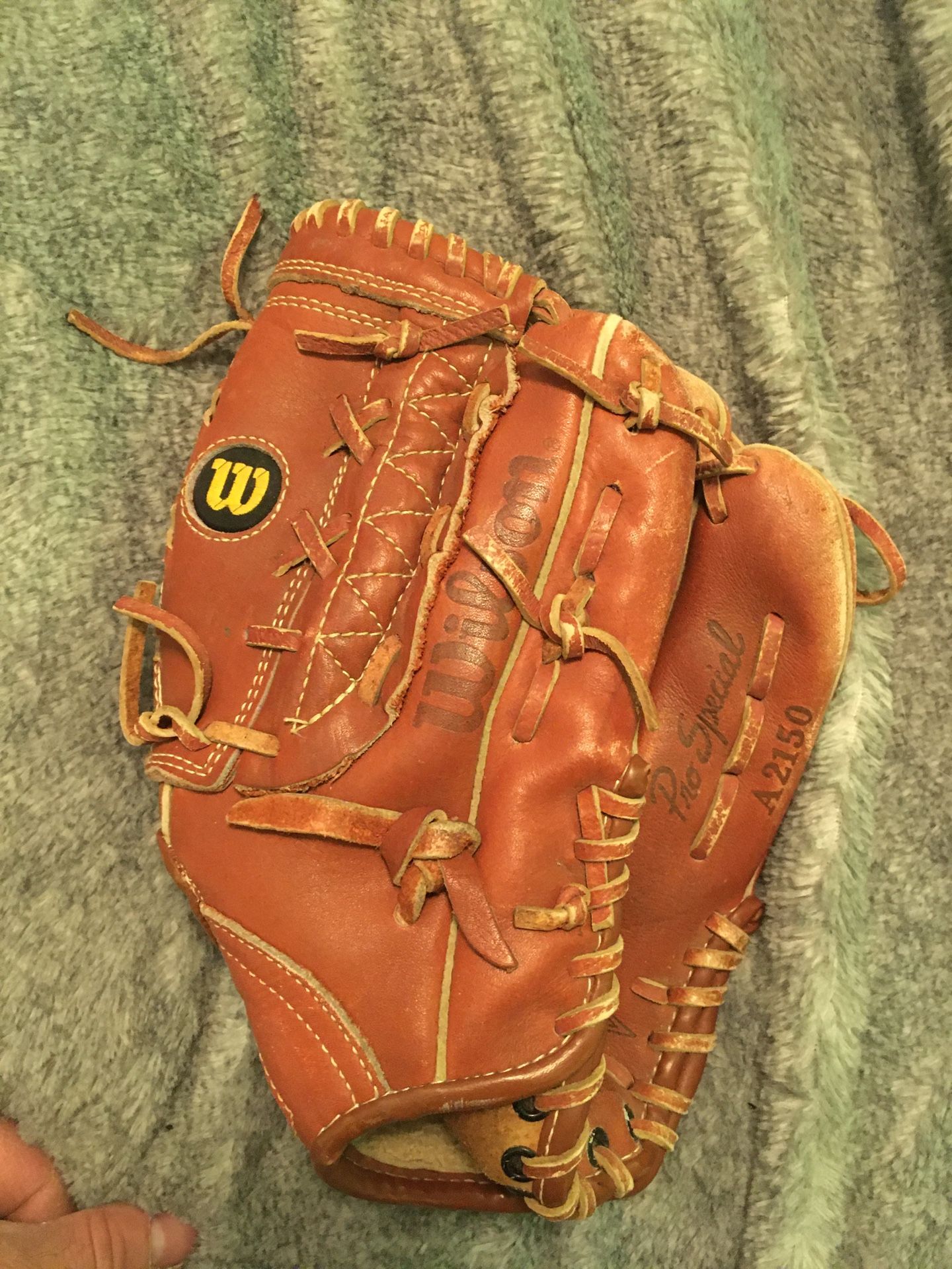 Wilson kids baseball glove 11.5 inches