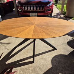 Nice Used Wooden  Oval Dining Room Table. 