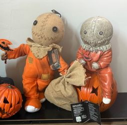 Horror collectibles