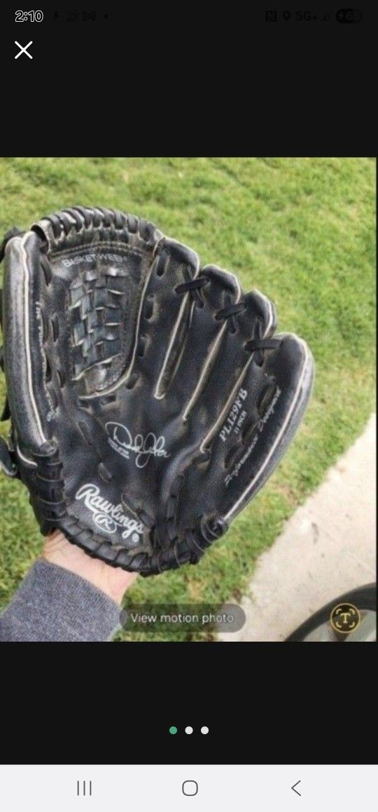 Baseball Glove, Youth 11, RHT, "Rawlings", See 2 Pics, Derek Jetter