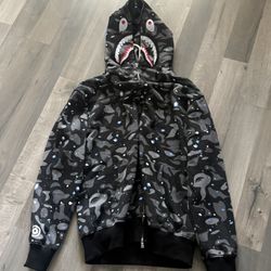 Bape Hoodie Size M