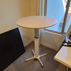 Adjustable Height Round Table