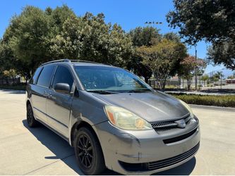 2005 Toyota Siena