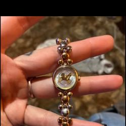 RARE Vintage Gold Tone Disney Mickey Mouse Watch