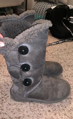 Uggs size 6