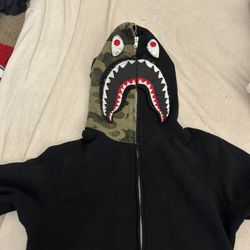 Bape Zip Up Hoddie 