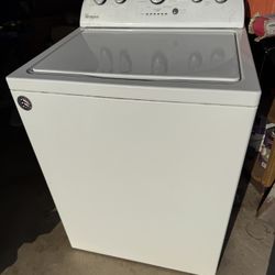 Whirlpool Top Load Washer 4.3 cu ft – Excellent Condition