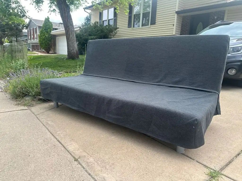 Gray Futon 