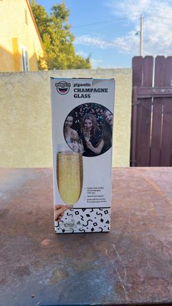 Champagne glass