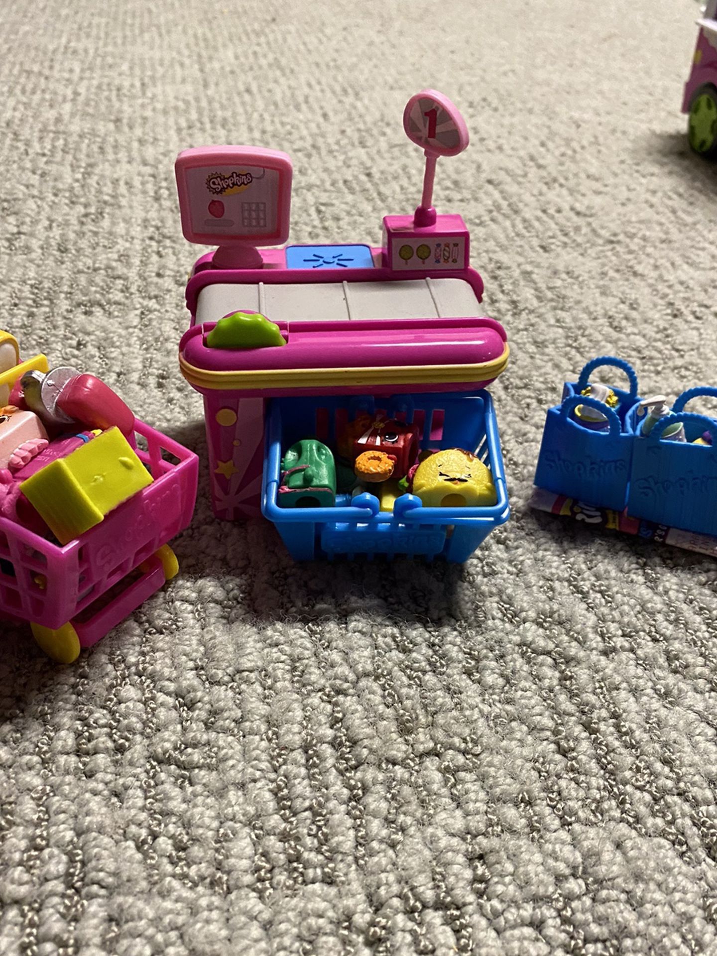 Shopkins Cash Register Collection (shopping cart included)