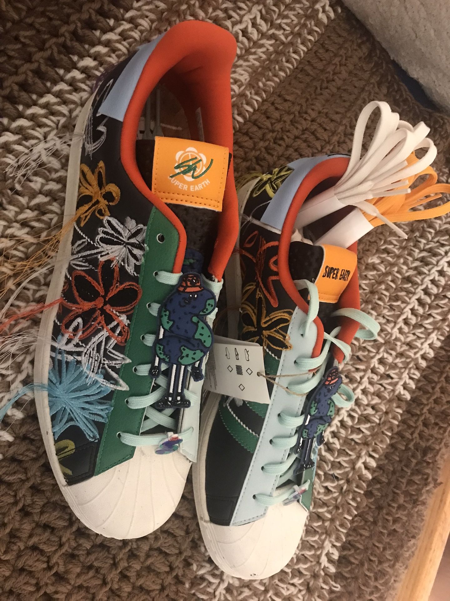 Adidas Earth Addition