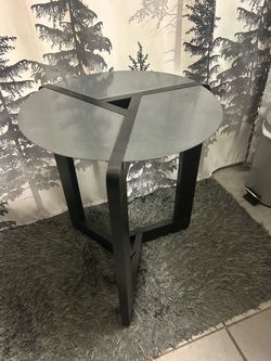 Round Top Side Table Black Frame metal top