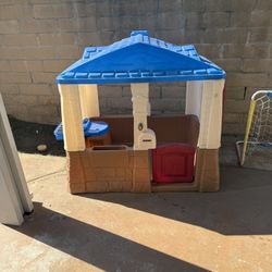 Kids Play kitchen / House 