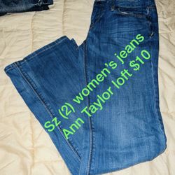 Nice women jeans ann Taylor size (2p) very good condition only $10