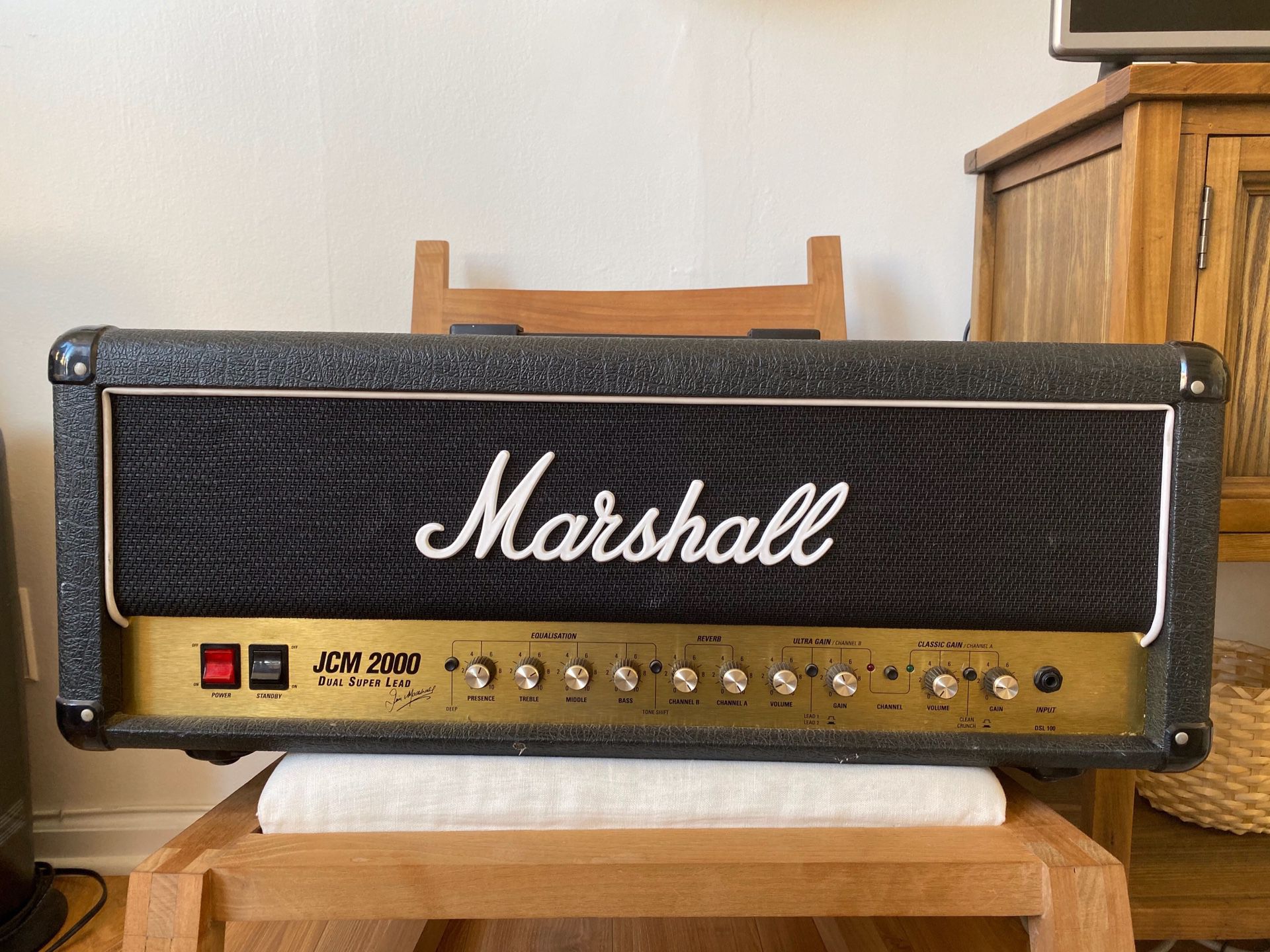 Marshall JCM 2000 DSL 100w Amplifier Head