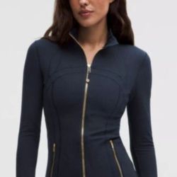 Lululemon 2pc Set.  New Women Two Piece Black Set-  Women's 6